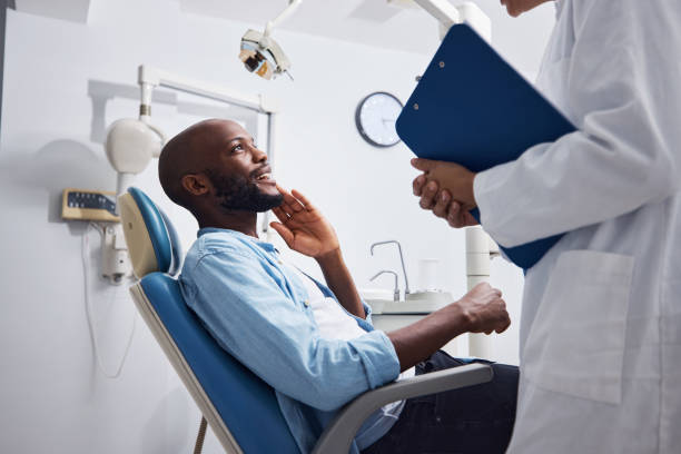 Best Emergency Dental Care for Broken or Chipped Teeth in Uvalde Estates, TX